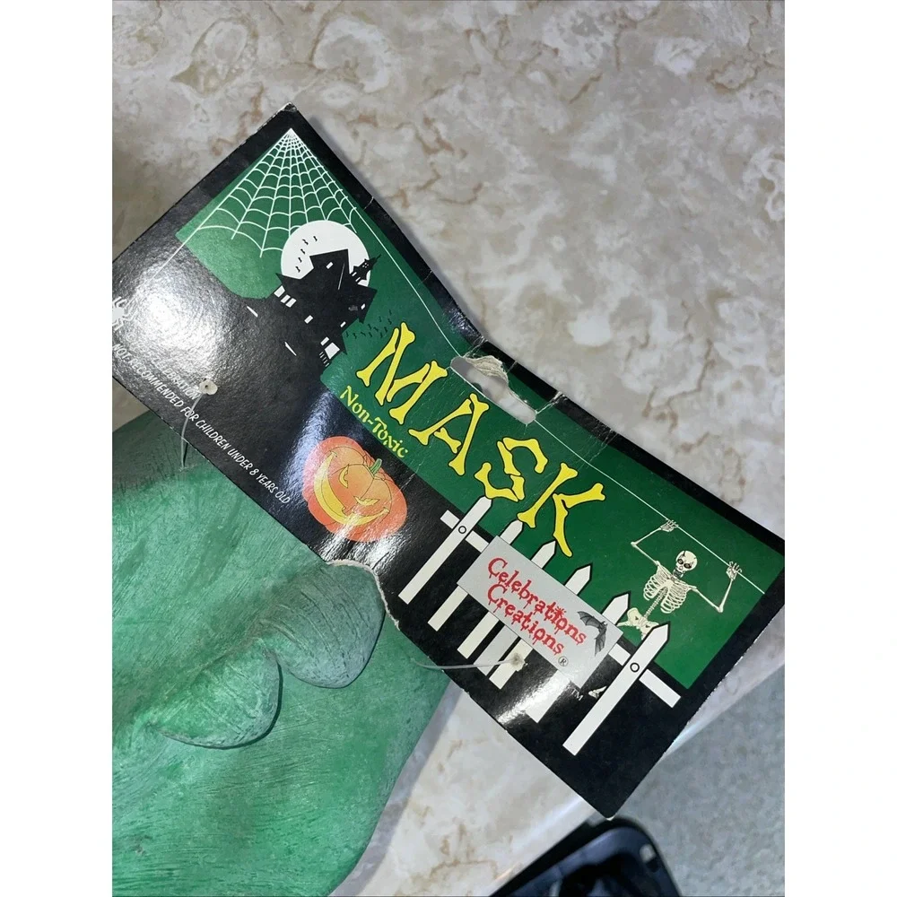 Celebrations Creations Green Lizard Rubber Halloween Mask 1995‎ with tags